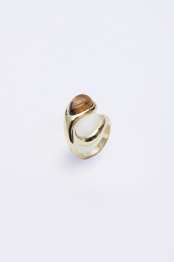 bold curved silhouette with smooth polished Ring