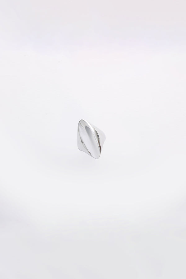 Sculptural statement ring