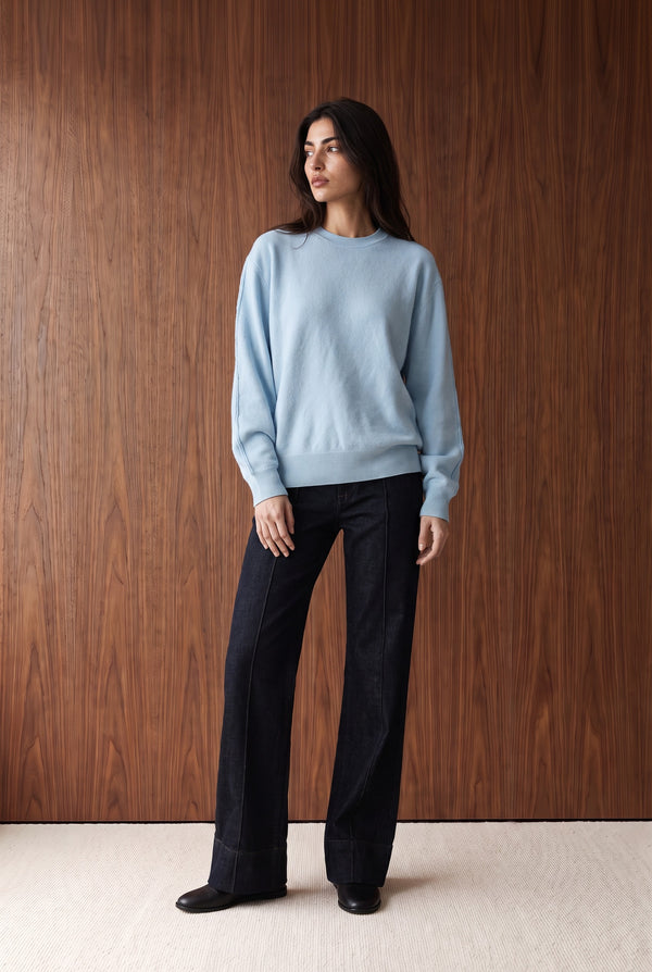 KNIT OVERSIZED SWEATSHIRT - LIGHT BLUE