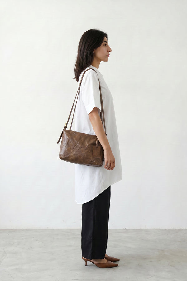 CHOCOLATE BROWN