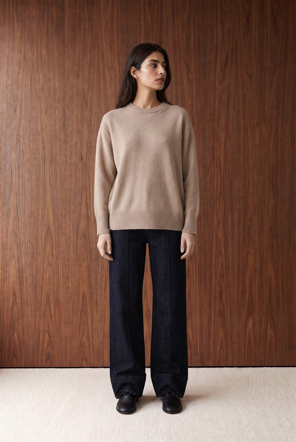 Relaxed Crew-Neck Sweater - LIGHT BROWN