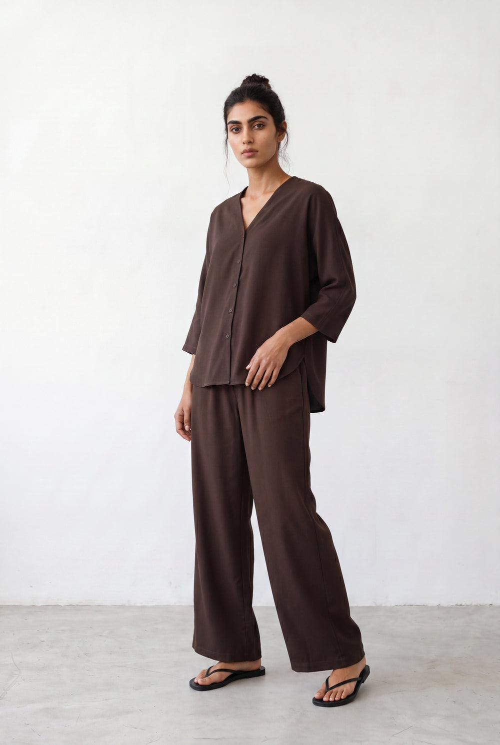 CHOCOLATE BROWN