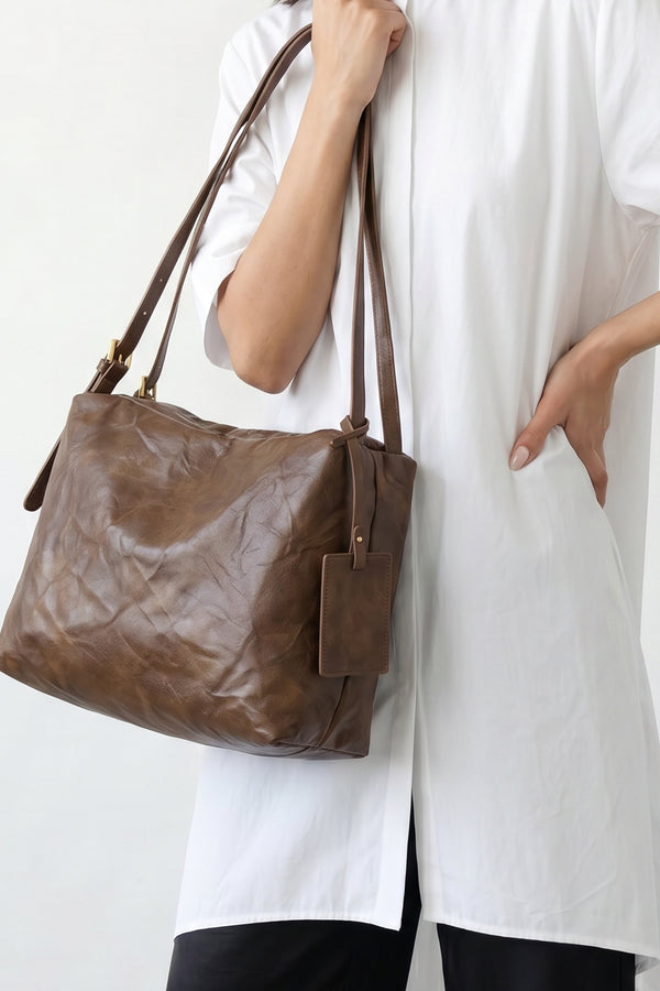 CHOCOLATE BROWN