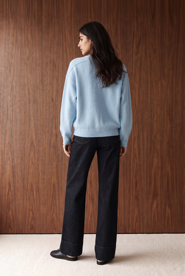 KNIT OVERSIZED SWEATSHIRT - LIGHT BLUE