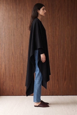 OVERSIZED FULL LENGTH CAPE - BLACK