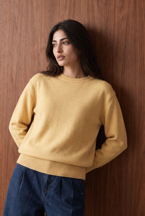 Relaxed Crew-Neck Sweater - PALE YELLOW