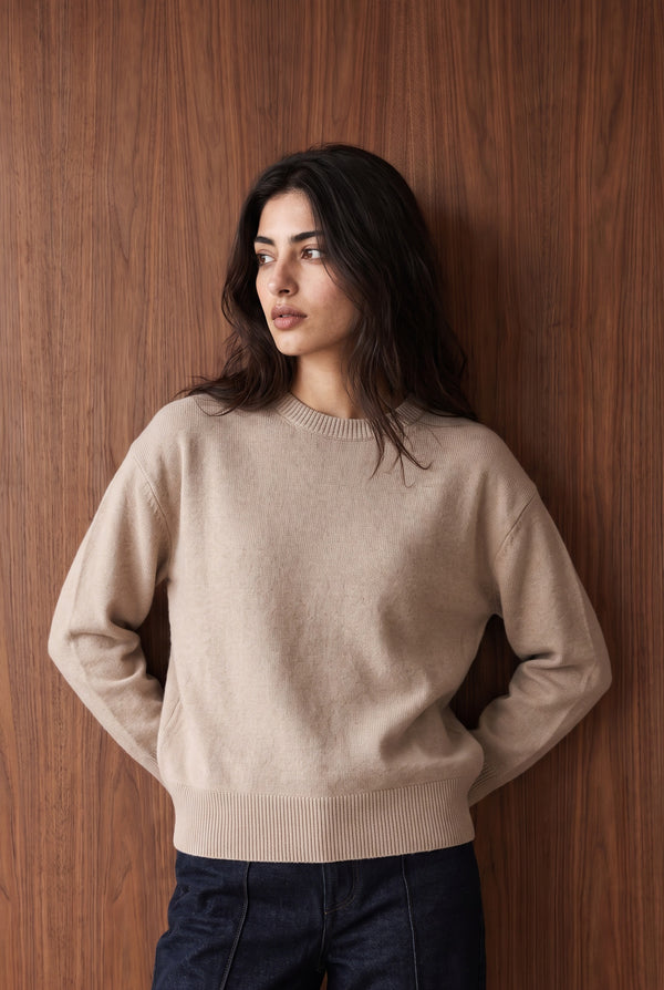 Relaxed Crew-Neck Sweater - LIGHT BROWN