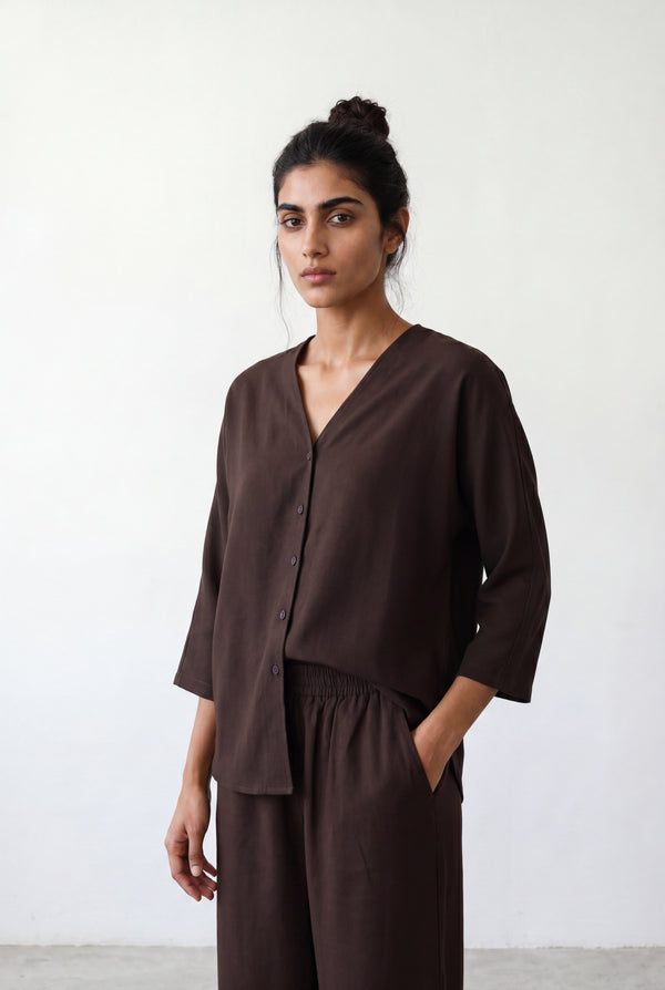 CHOCOLATE BROWN
