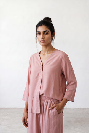 SALMON PINK