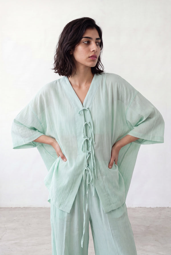 LIGHT GREEN