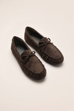 Everyday knot-detail moccasin