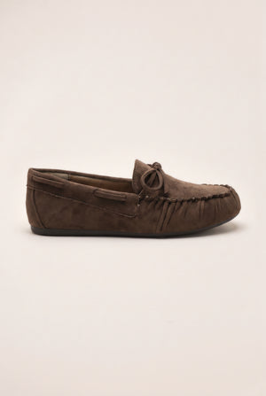 Everyday knot-detail moccasin