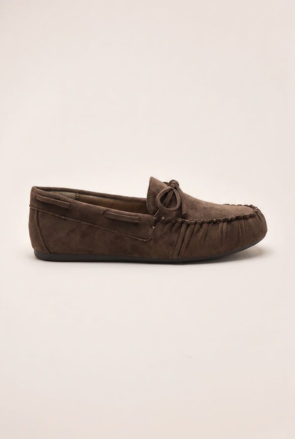 Everyday knot-detail moccasin