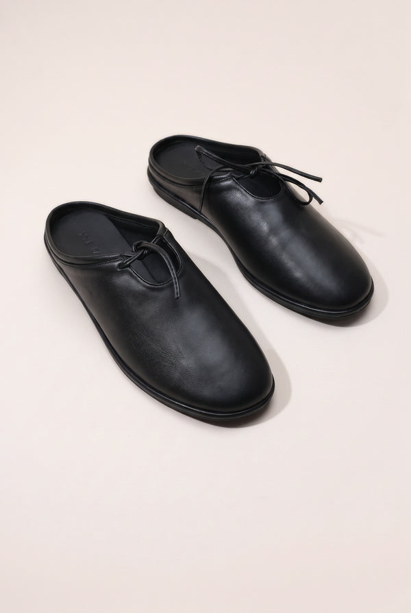 Comfort Lace-Up Mule - Black