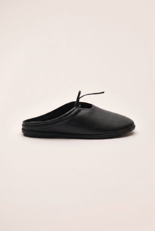 Comfort Lace-Up Mule - Black