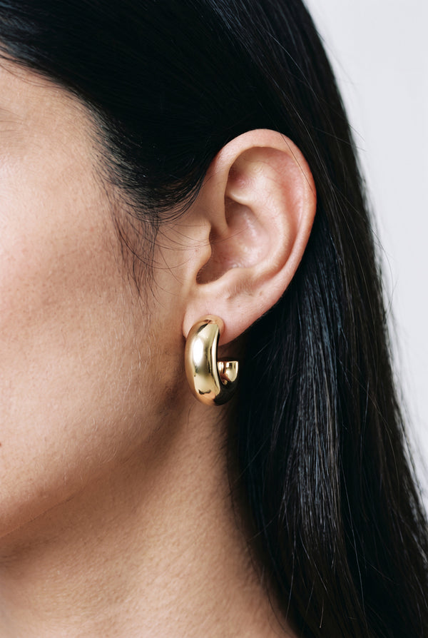 Chunky Curved Hoops earrings