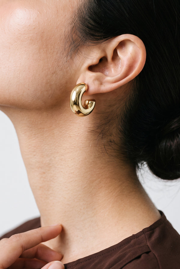 Chunky Curved Hoops earrings