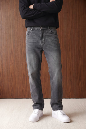 Classic Straight Fit Jeans