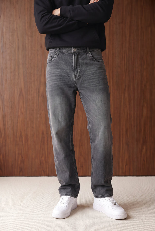 Classic Straight Fit Jeans