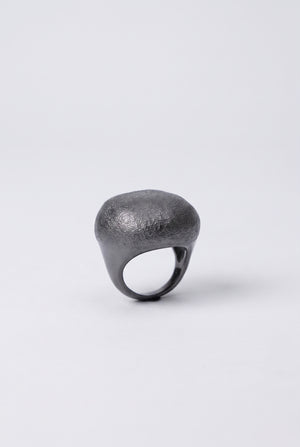 Gold oval metallic ring