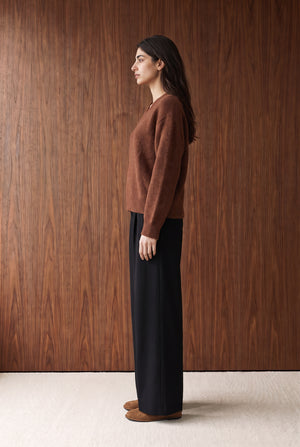 WIDE LEG PLEATED PANTS