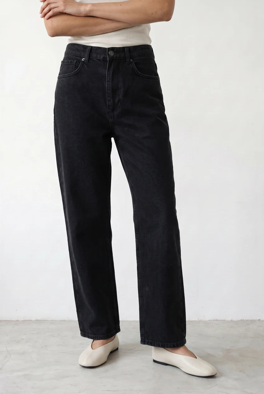 WASHED BLACK