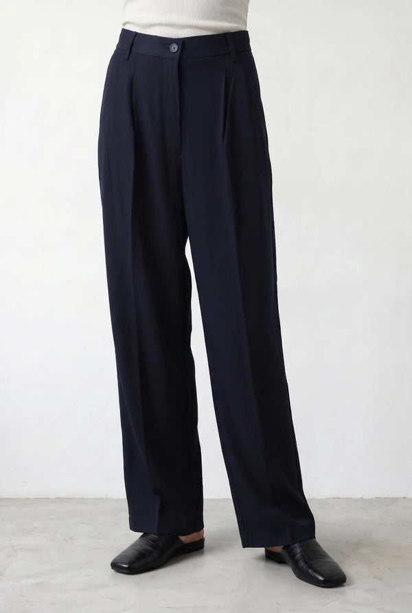 Pleated Relaxed Fit Pants