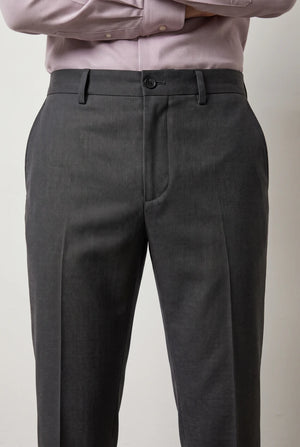 TAPERED STRAIGHT FIT PANTS