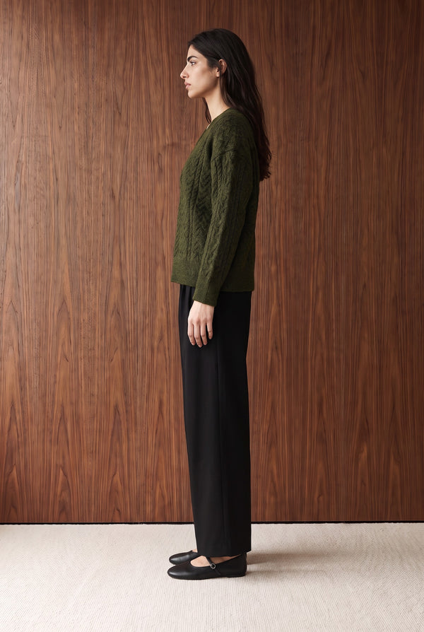 Textured Cable-Knit V-Neck Sweater - DARK OLIVE