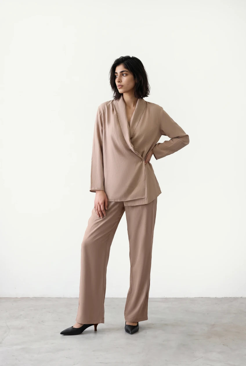 beige