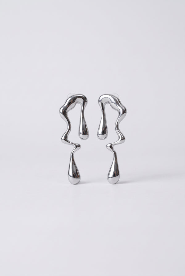 Sculptural Curve Drops
