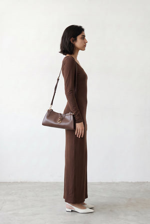 Sleek Curved Bag in Genuine Leather - BROWN