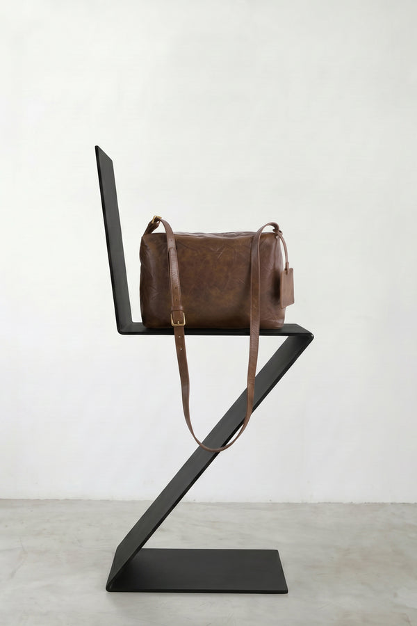 CHOCOLATE BROWN