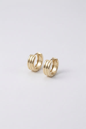 Ribbed Gold Earrings