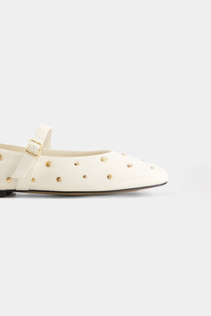 #OFF WHITE
