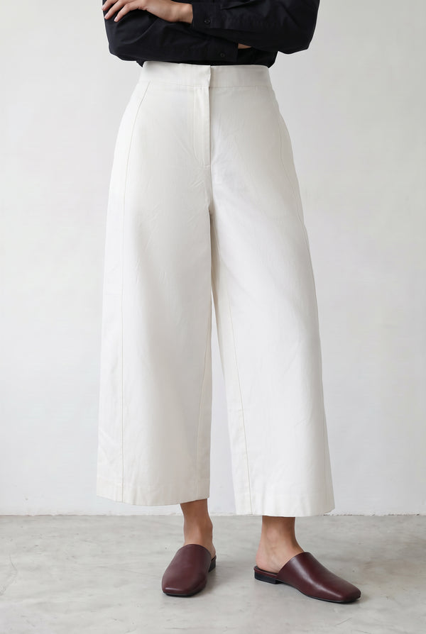 Barrel Panelled Trousers