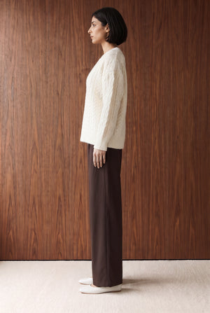 Textured Cable-Knit V-Neck Sweater - WHITE