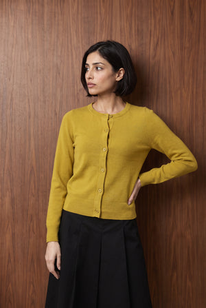 Fine-Knit Button-Front Cardigan - LIME GREEN