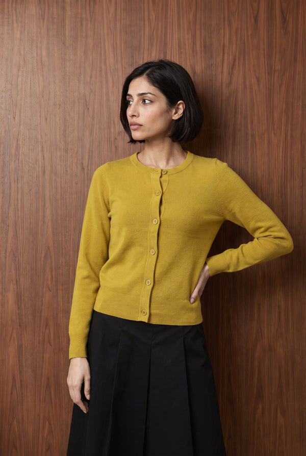 Fine-Knit Button-Front Cardigan - LIME GREEN